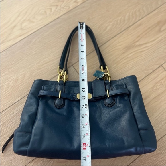 Coach Chelsea Jayden navy leather shoulder bag with gold toned hardware - Picture 14 of 14